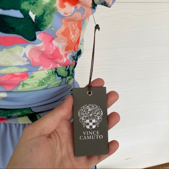 Vince Camuto Short Sleeve Floral Midi Dress - Picture 5 of 7